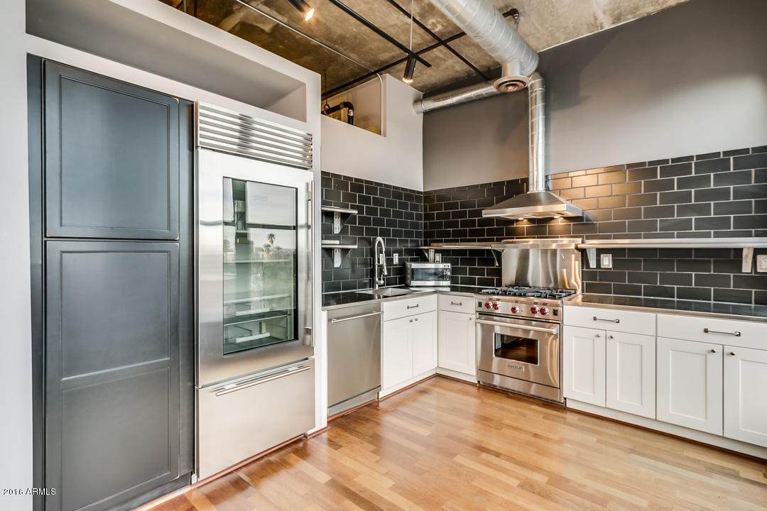 21 6TH Street - Photo 1