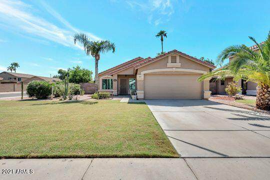 471 Douglas Avenue - Photo 1