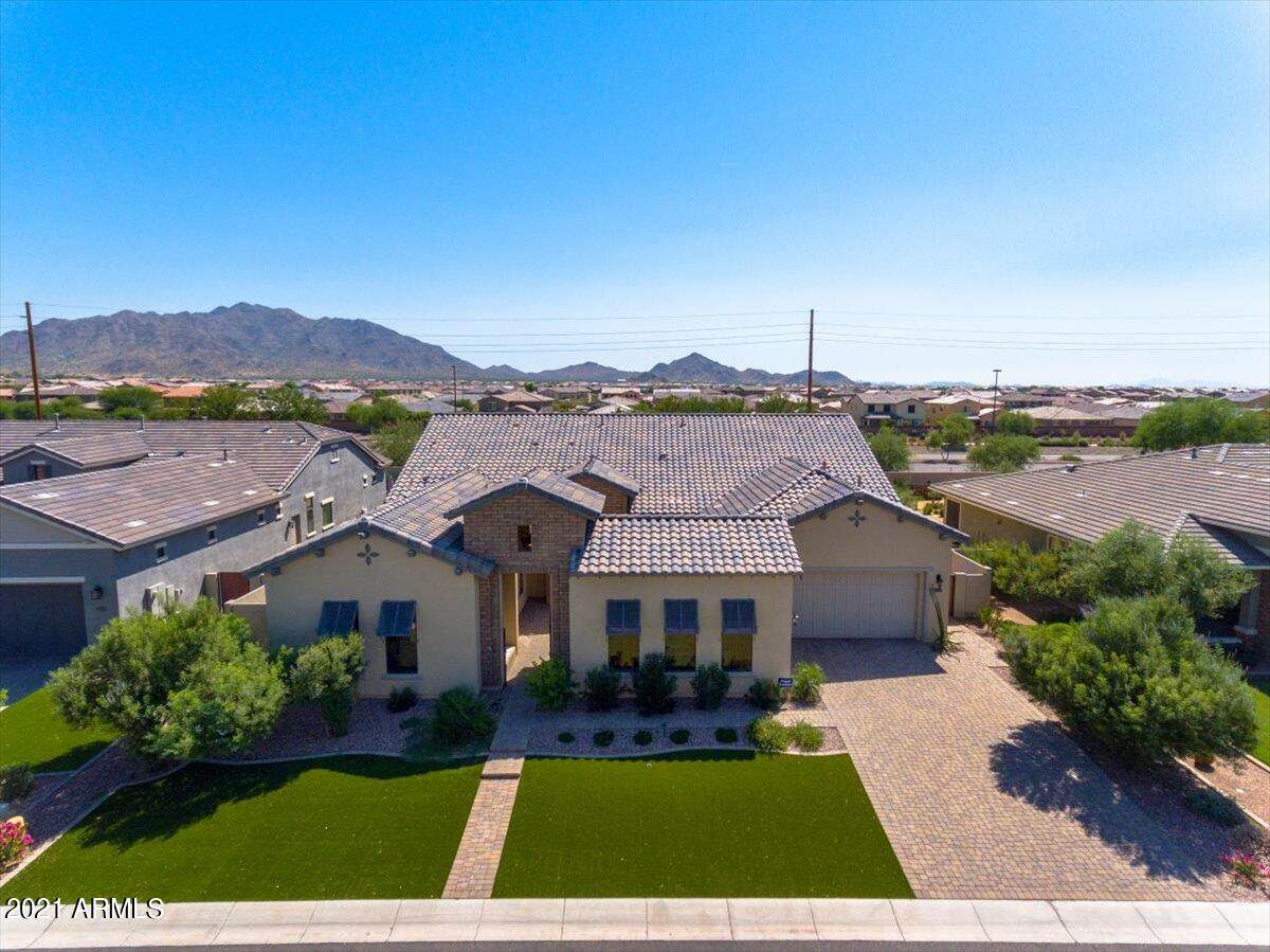 2479 Ravenswood Drive - Photo 1