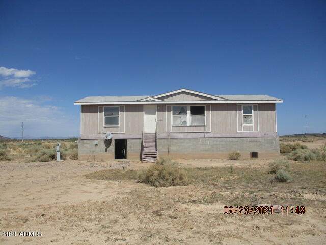 38436 Vineyard Road - Photo 1