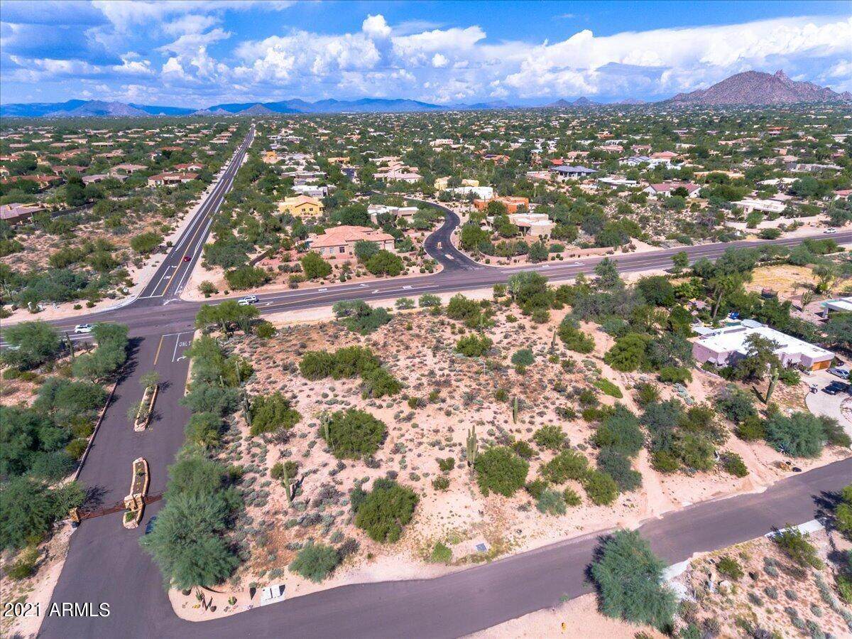8002 Vista Bonita Drive - Photo 1