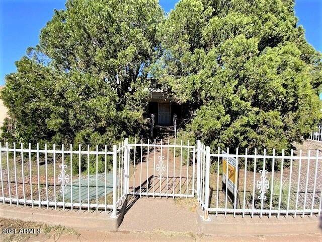 1380 10TH Street - Photo 1