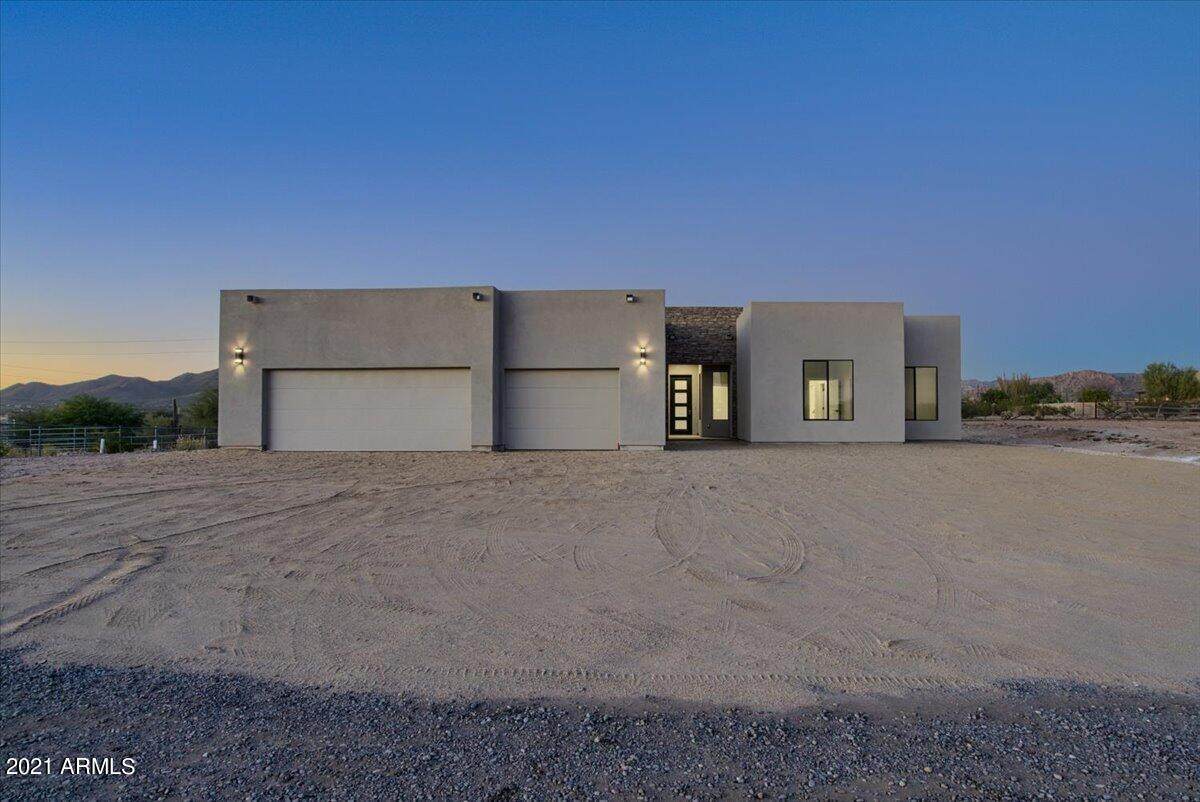 39720 Central Avenue - Photo 1