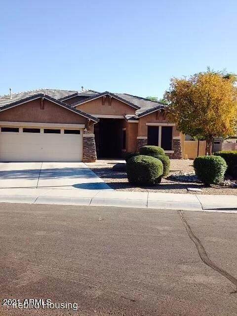 3422 Roadrunner Drive - Photo 1