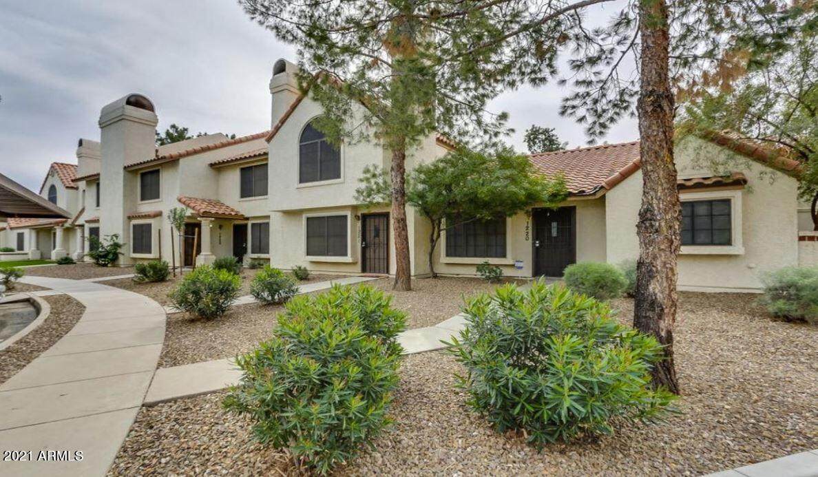921 University Drive - Photo 1