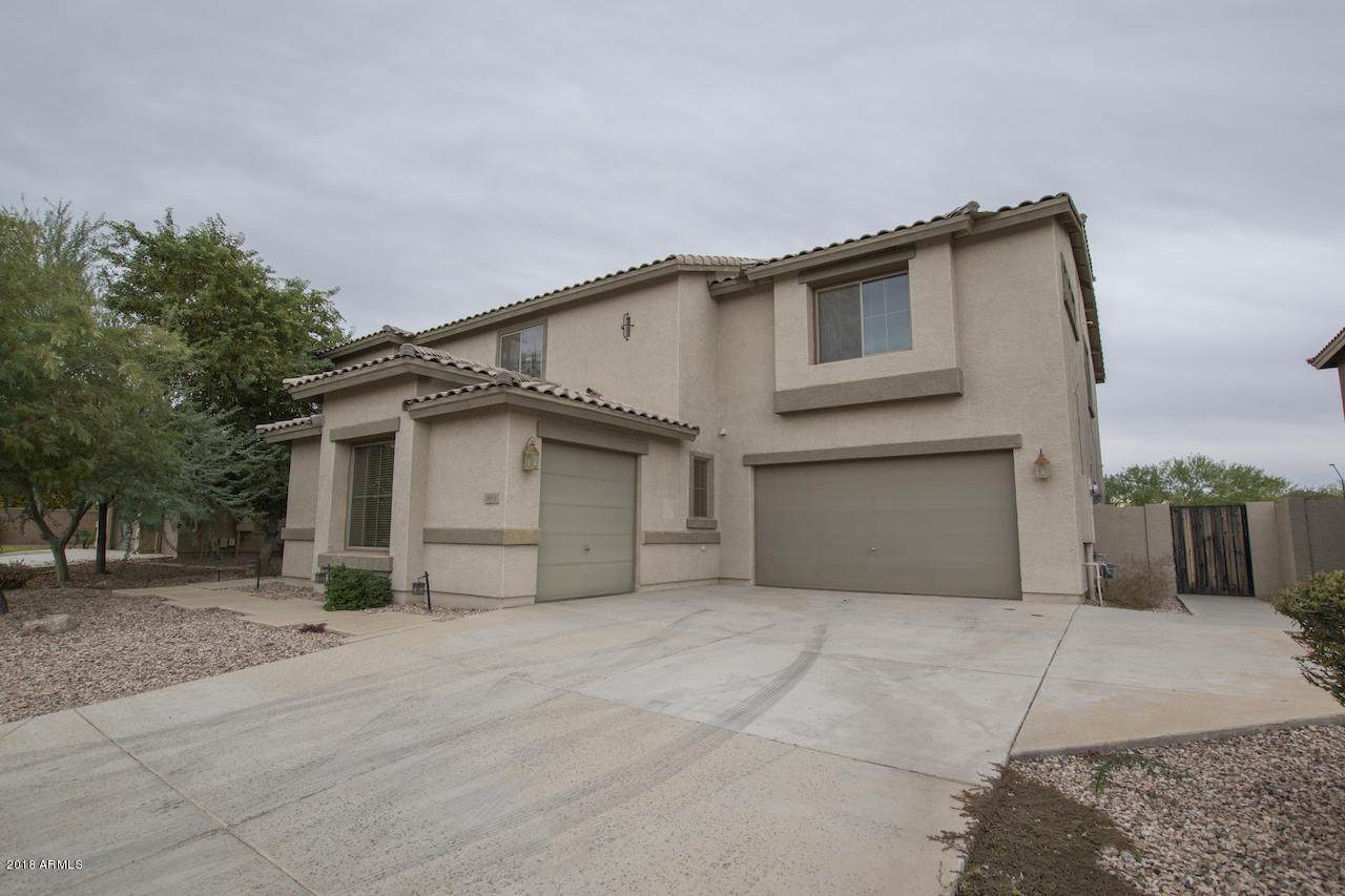 3951 Ravenswood Drive - Photo 1