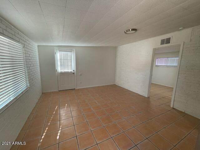 190 Adamsville Road - Photo 1
