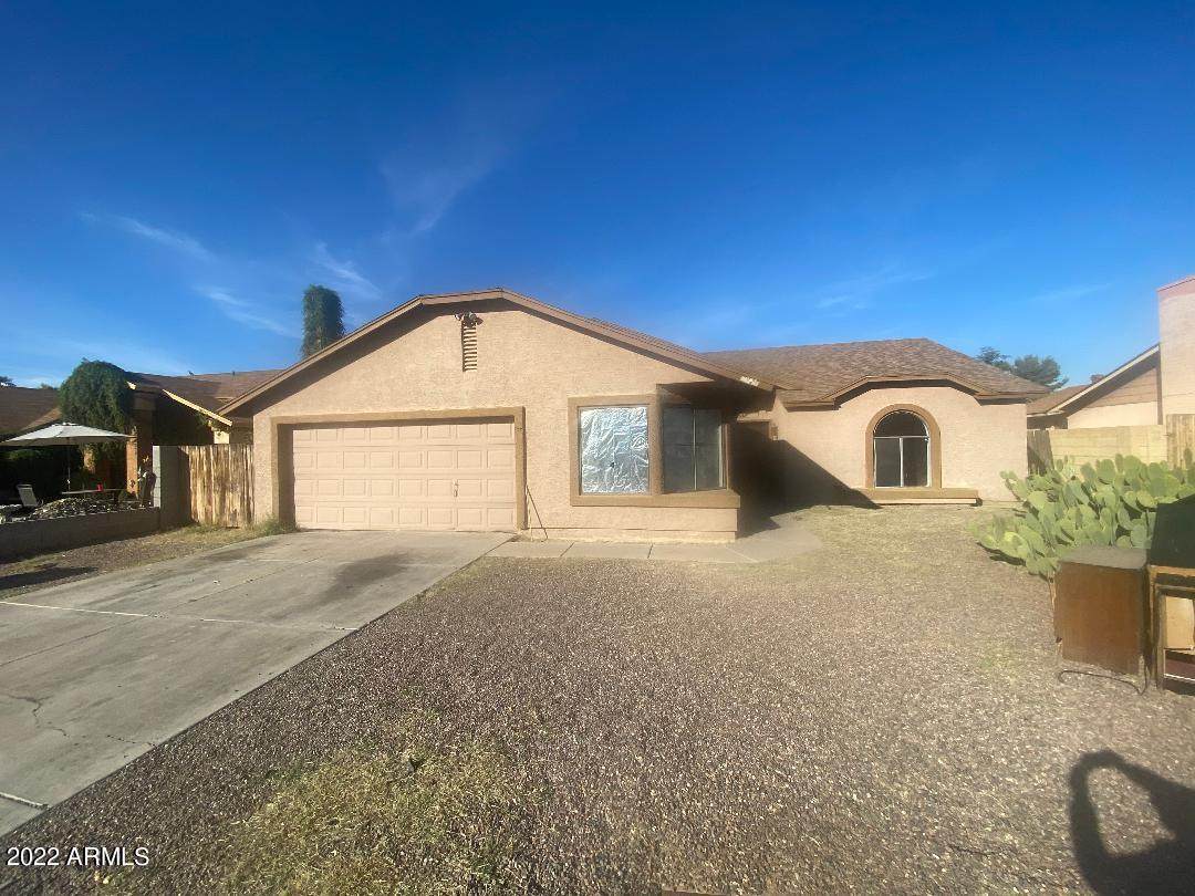 8520 Roma Avenue - Photo 1