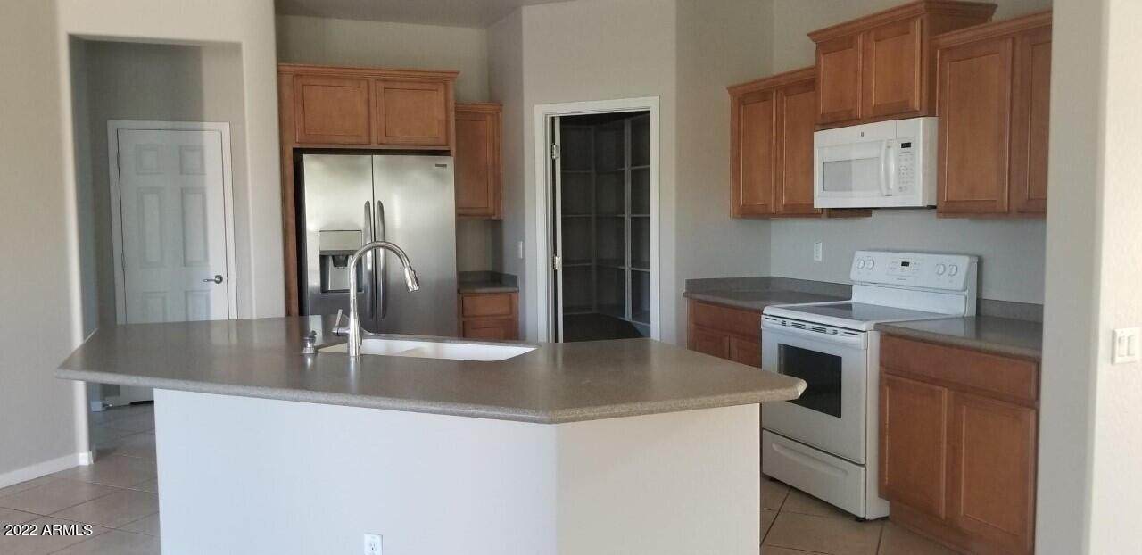 2046 Davis Road - Photo 1