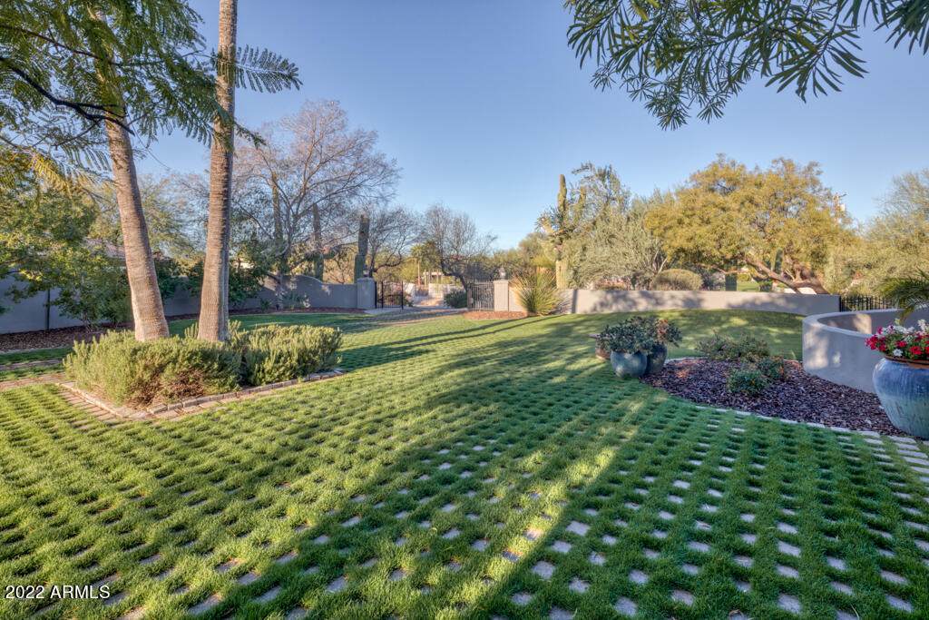 5801 30TH Street - Photo 1