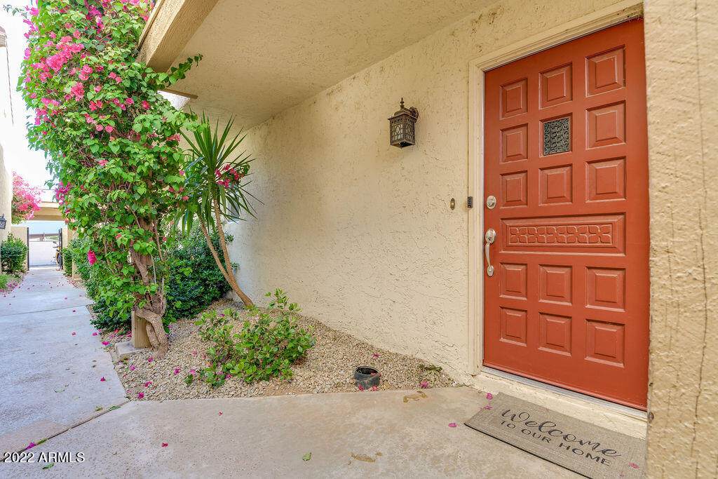 7329 Thornwood Drive - Photo 1
