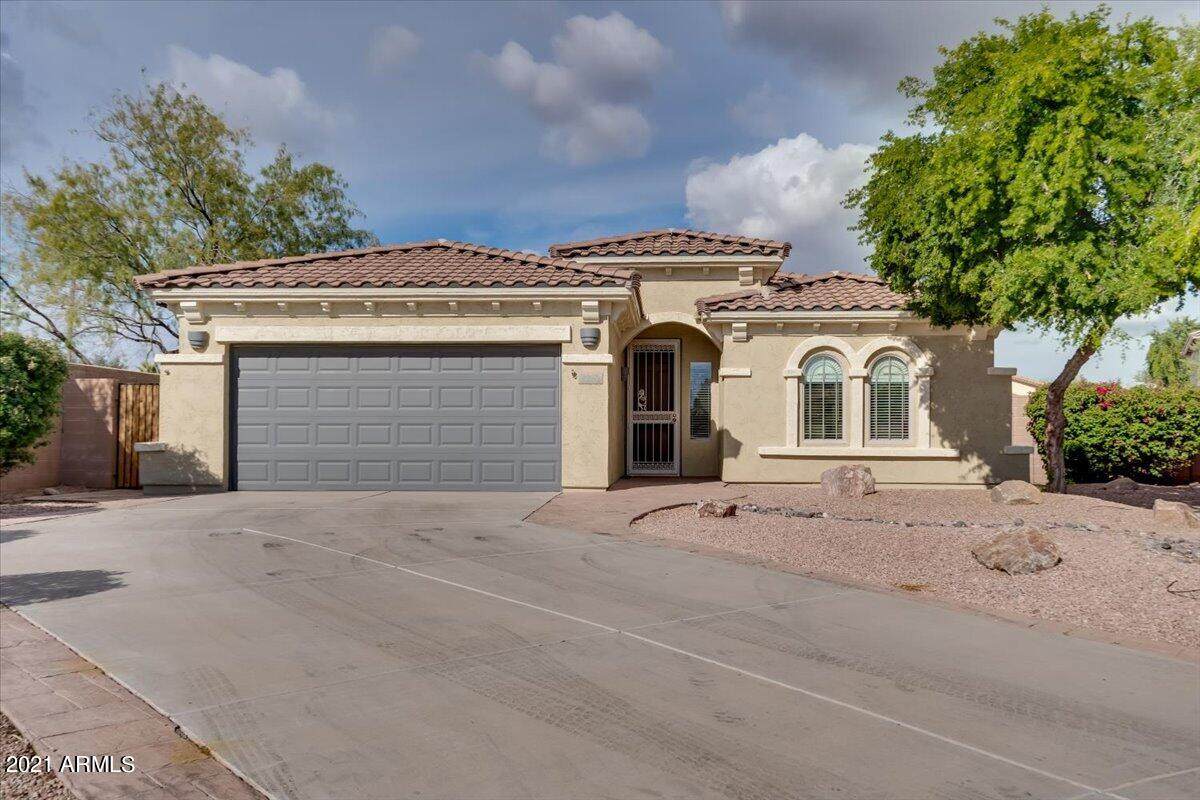 840 Riviera Place - Photo 1