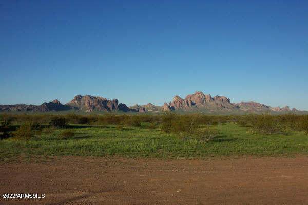 xxx Sunland Avenue - Photo 1