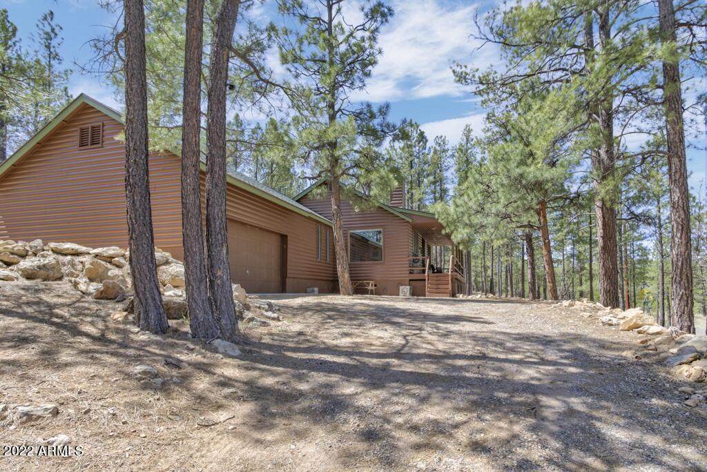 3215 Hopi Drive - Photo 1