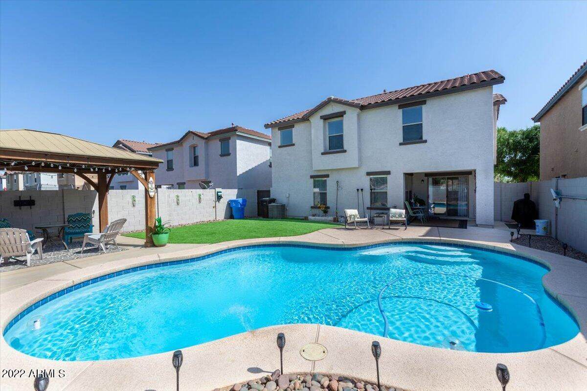 1252 Clifton Avenue - Photo 1