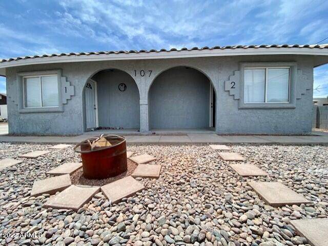 107 11TH Street - Photo 1