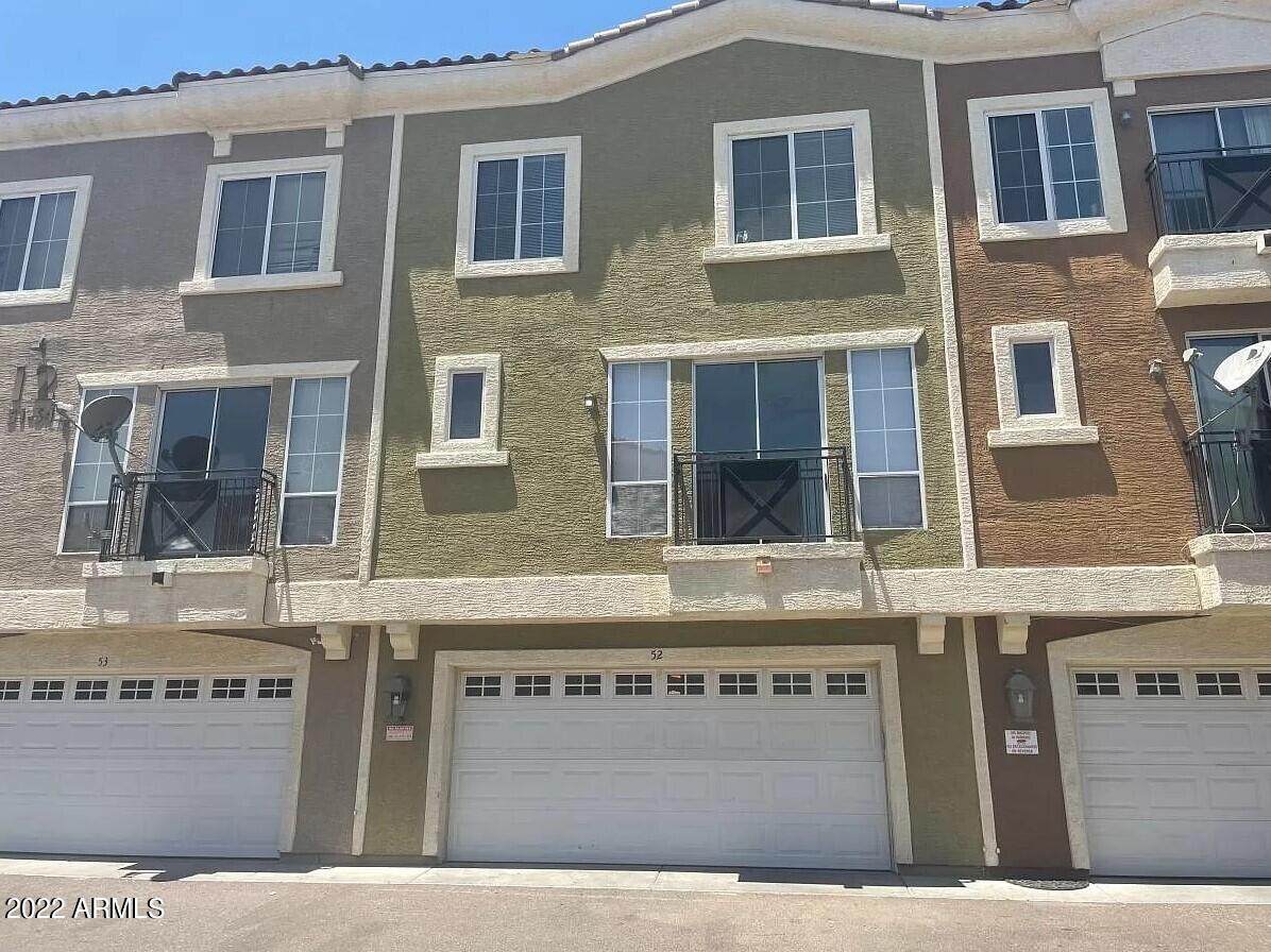 2450 Glenrosa Avenue - Photo 1