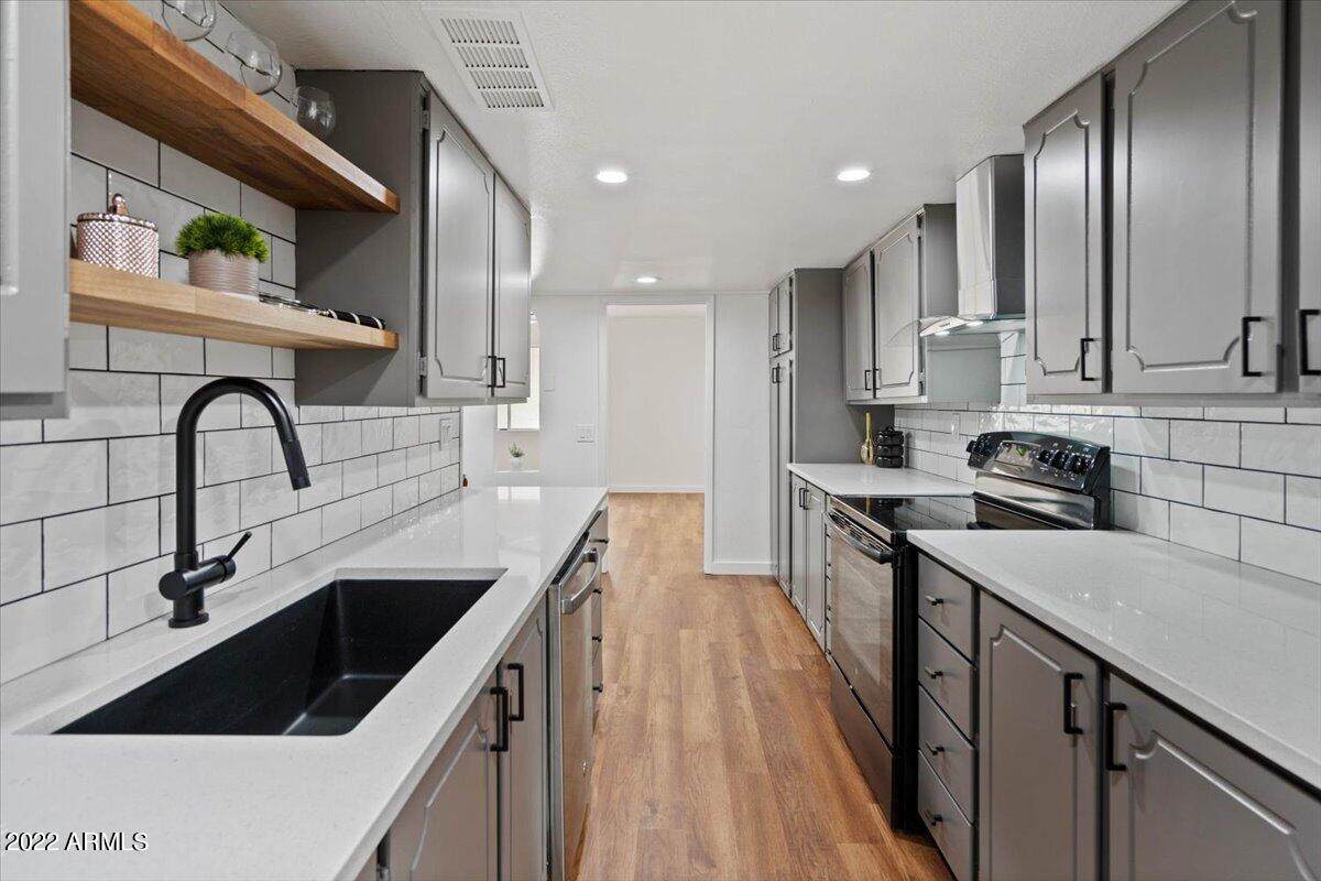 7625 19TH Lane - Photo 1