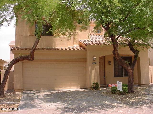 1917 Periwinkle Way - Photo 1