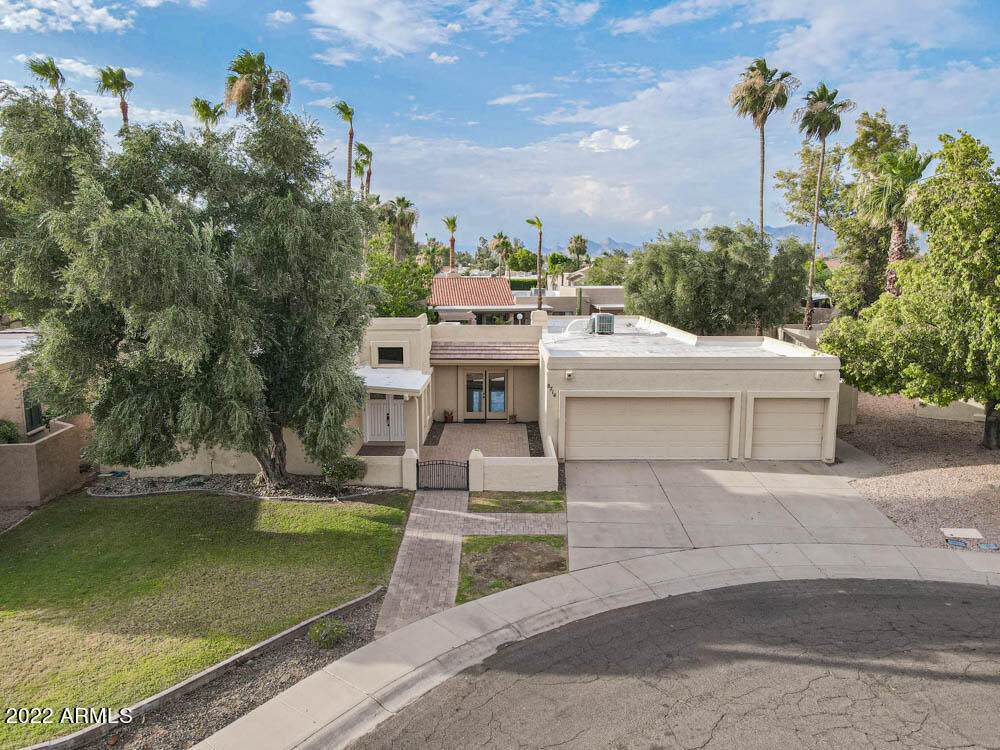 8714 San Lorenzo Drive - Photo 1