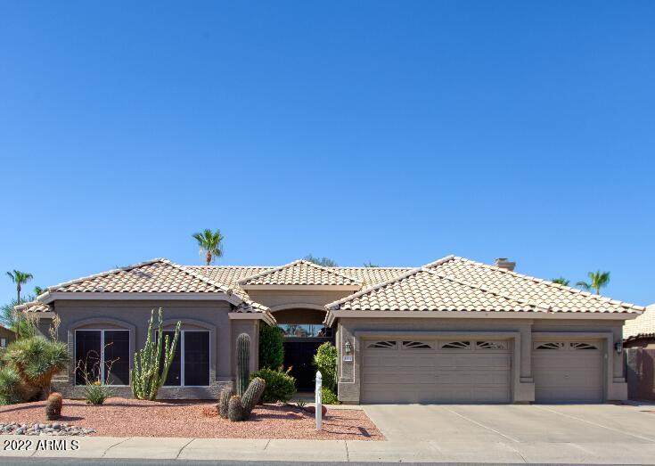 3885 Amberwood Drive - Photo 1