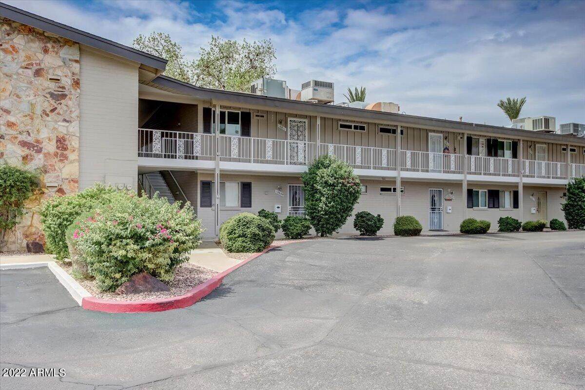 10811 Fairway Court - Photo 1