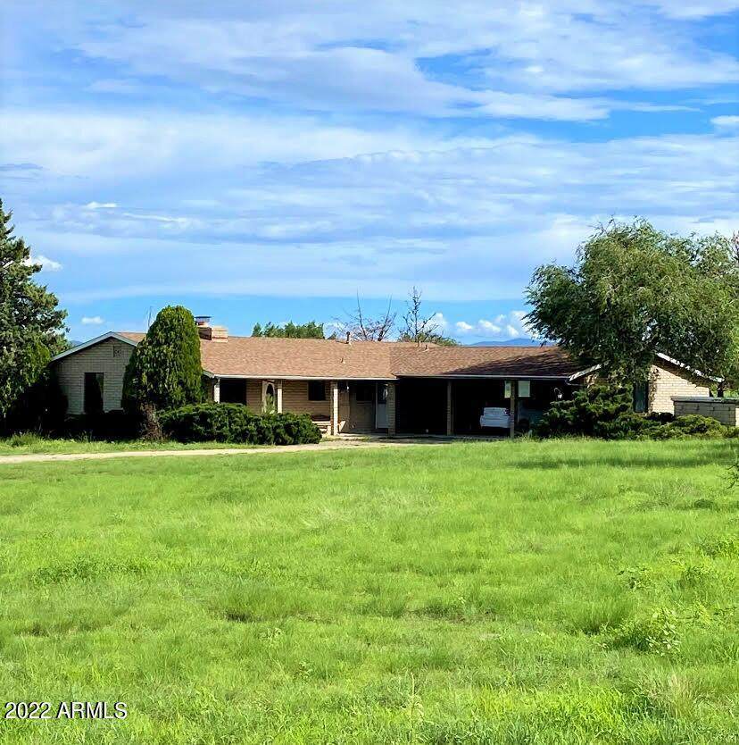 1869 Center Street - Photo 1
