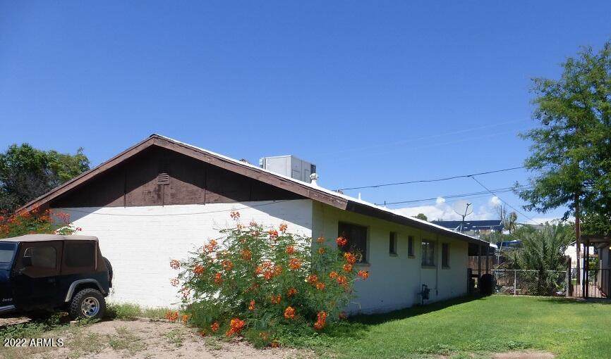 310 Essex Road - Photo 1