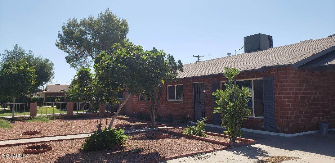 4047 Sierra Vista Drive - Photo 1