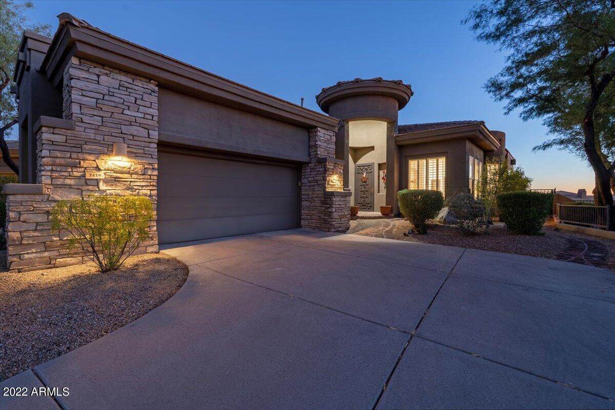 7439 Sunset Sky Circle - Photo 1