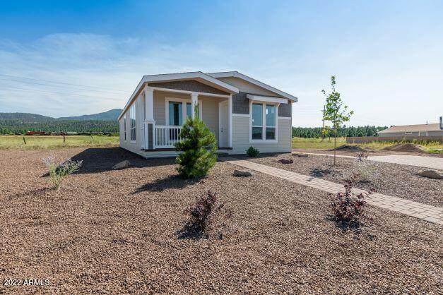 289 Morse Avenue - Photo 1