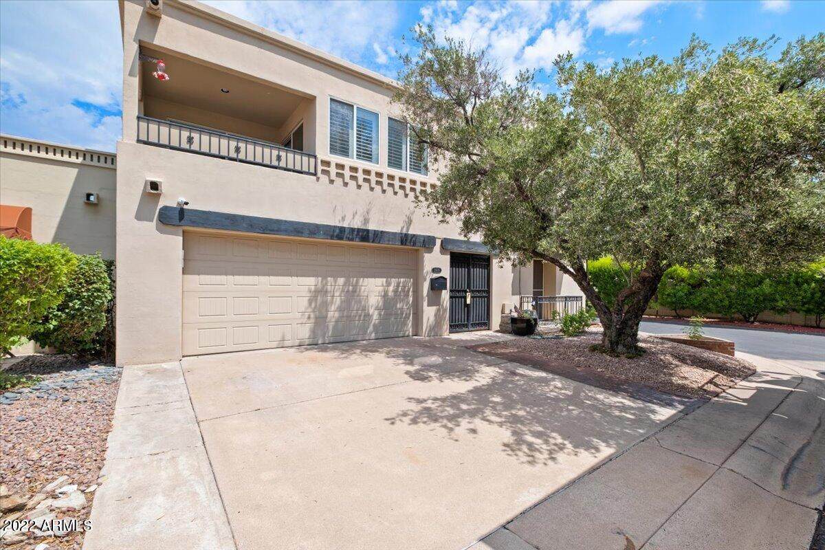 2635 Beekman Place - Photo 1