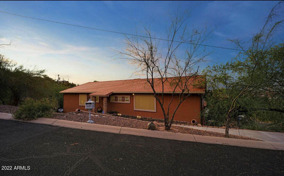 1702 Camino Del Santo - Photo 1