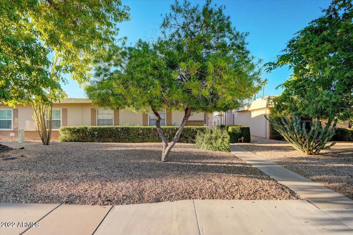 10512 Palmeras Drive - Photo 1