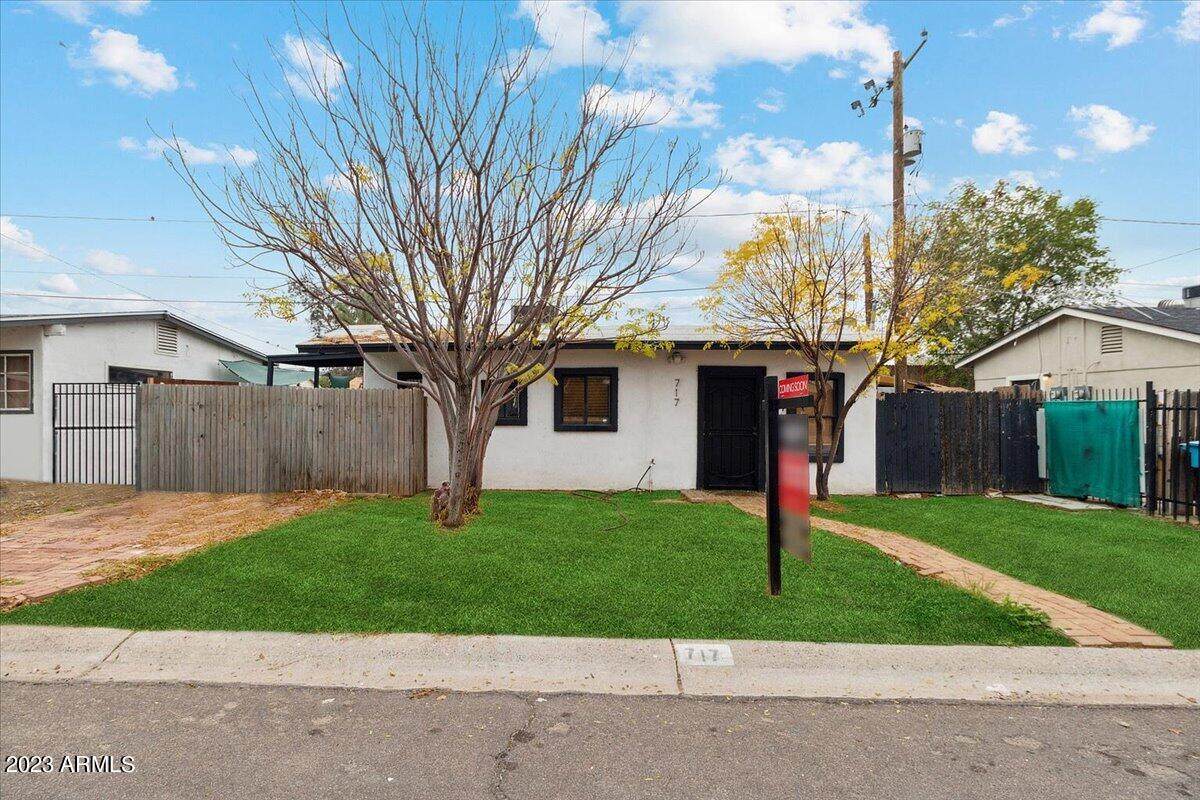 717 Sunnyslope Lane - Photo 1