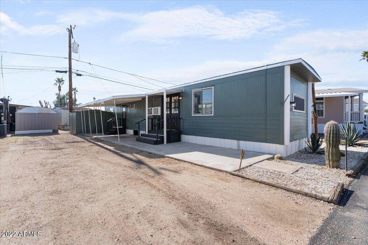 16005 32nd Street - Photo 1