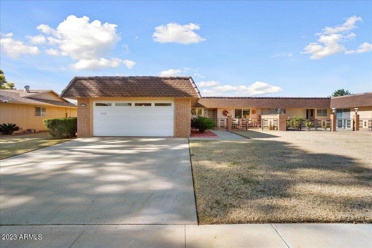 15650 Lakeforest Drive - Photo 1