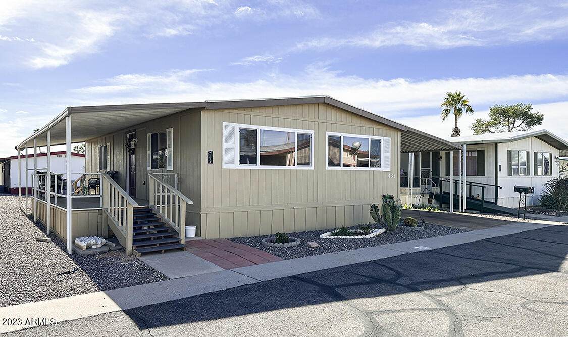 4065 University Drive - Photo 1