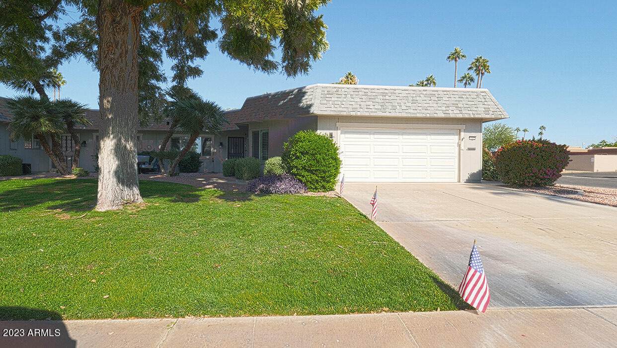 10302 Loma Blanca Drive - Photo 1