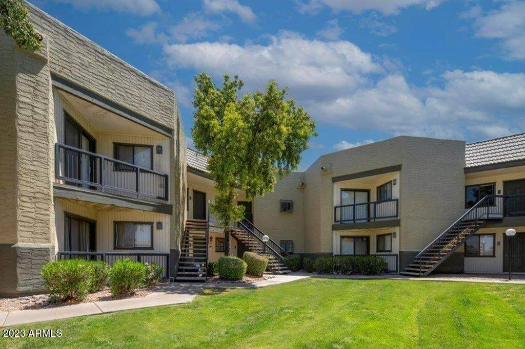 1440 Val Vista Drive - Photo 1