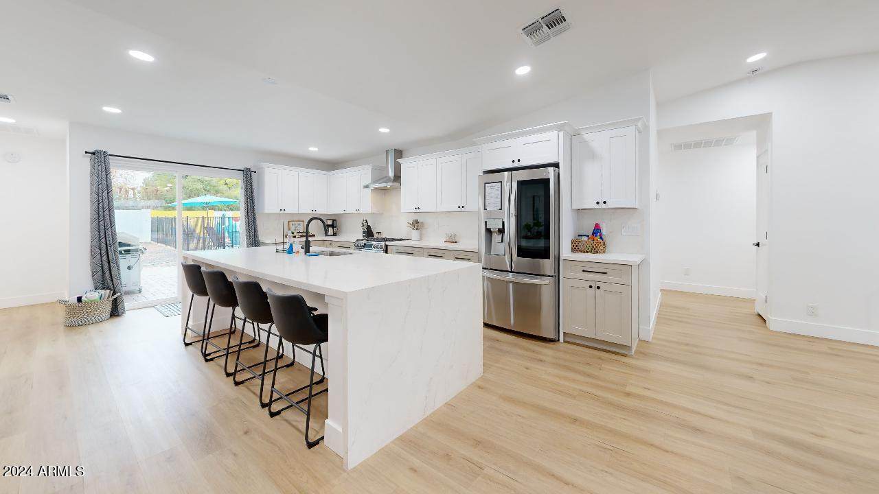 5215 Cambridge Avenue - Photo 1