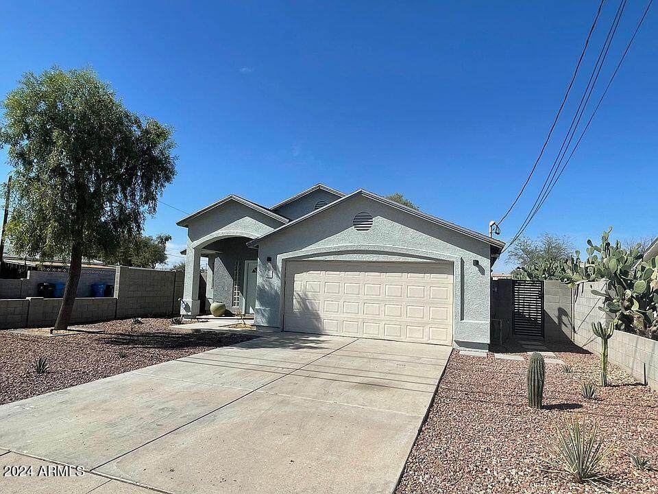 1826 Portland Street - Photo 1