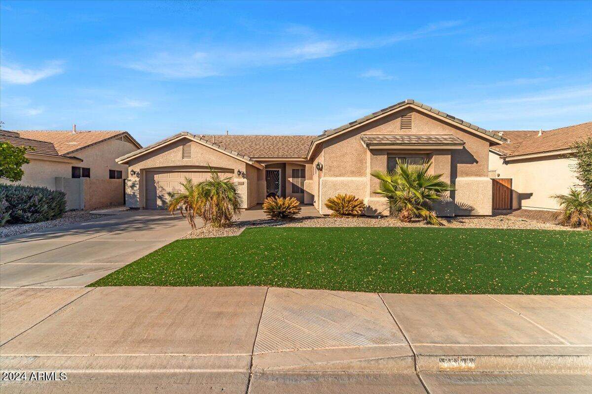 3514 Parkview Drive - Photo 1