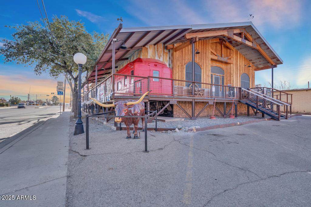 130 Maley Street - Photo 1