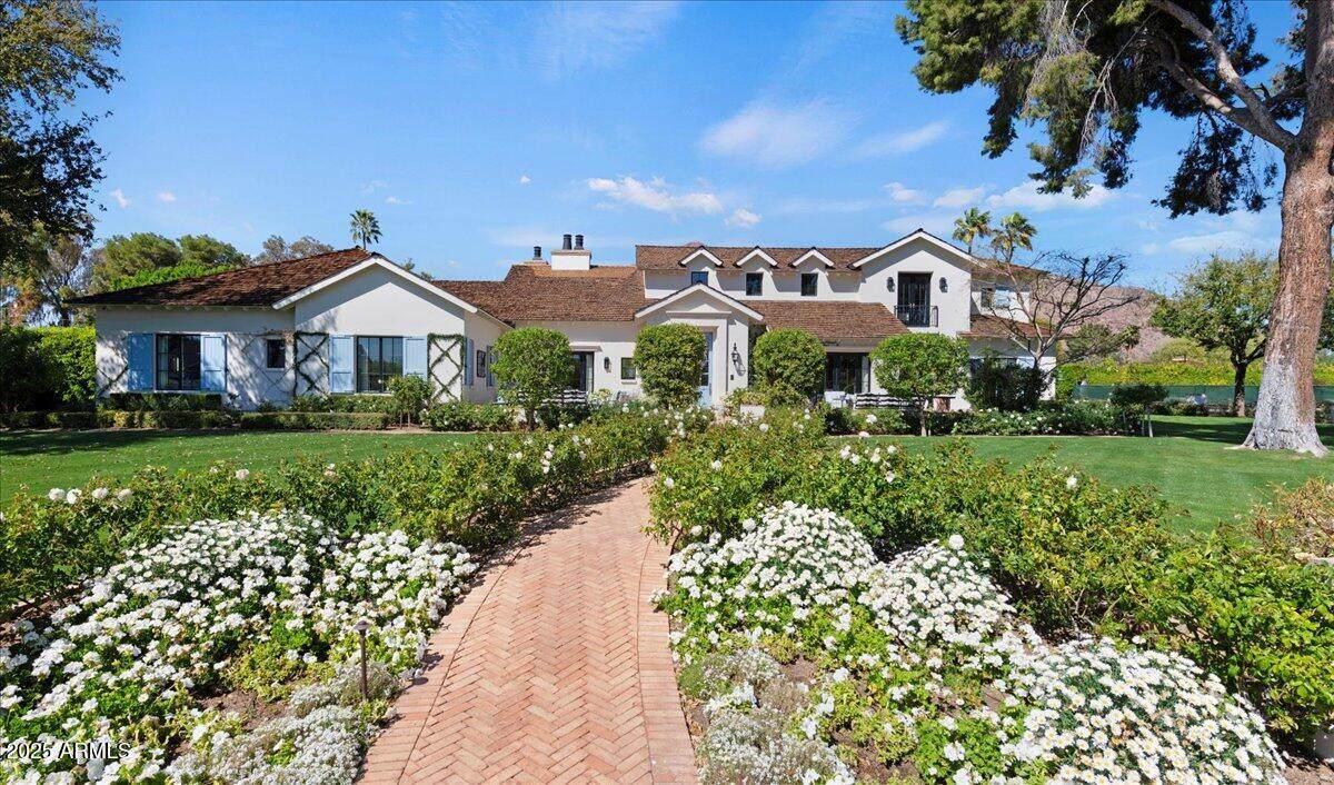 5446 Exeter Boulevard - Photo 1