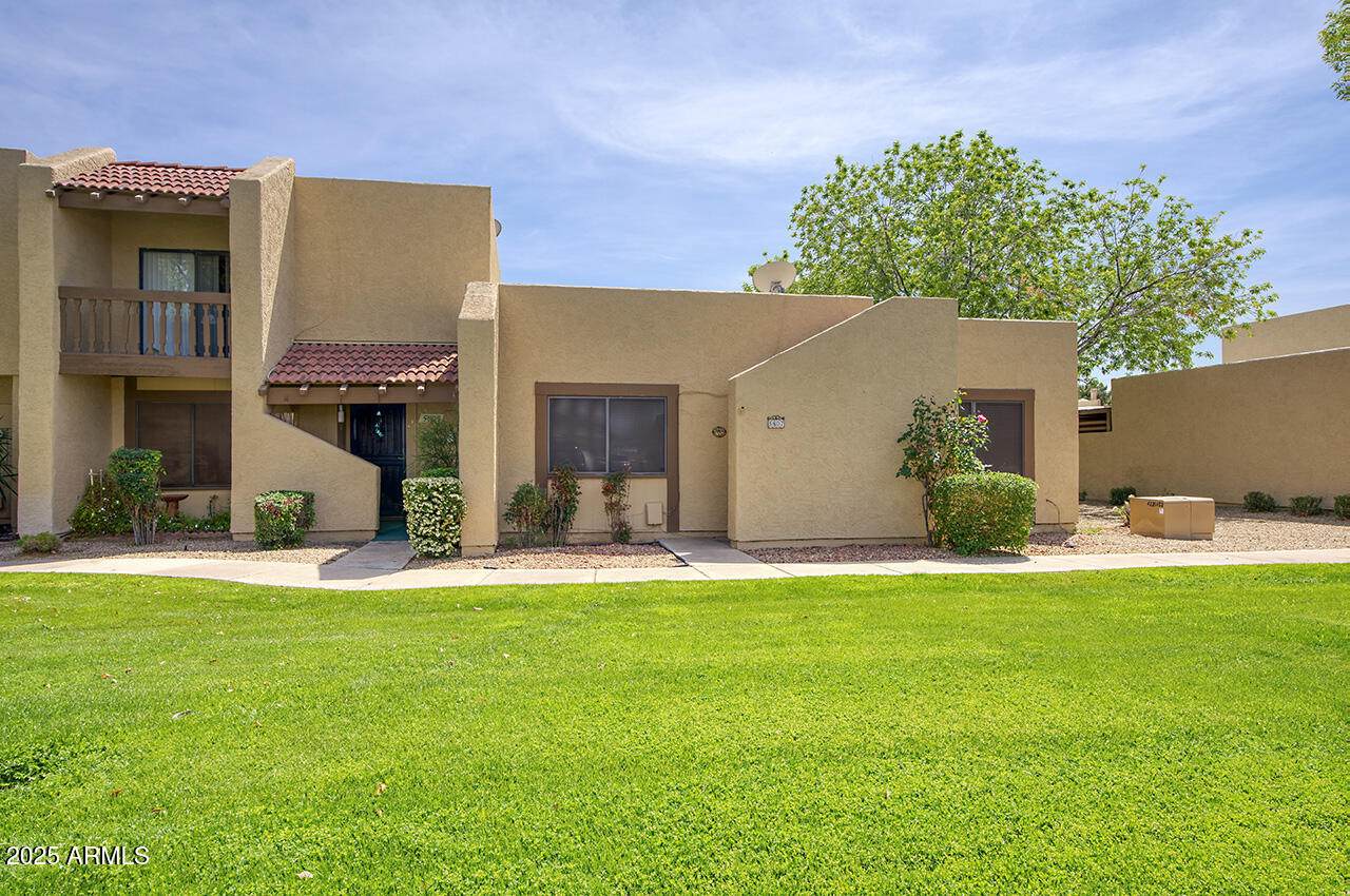 5807 Acoma Drive - Photo 1