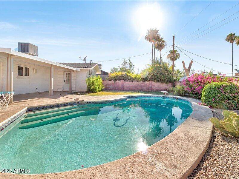 8226 Plaza Avenue - Photo 1