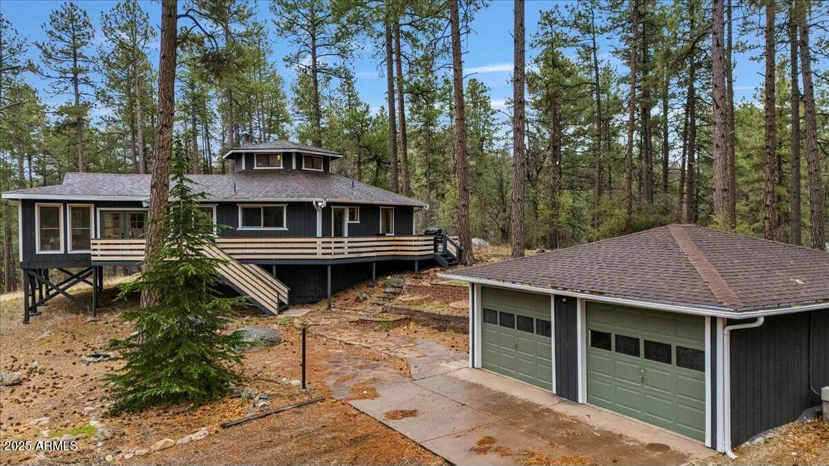 5979 Dearing Road - Photo 1