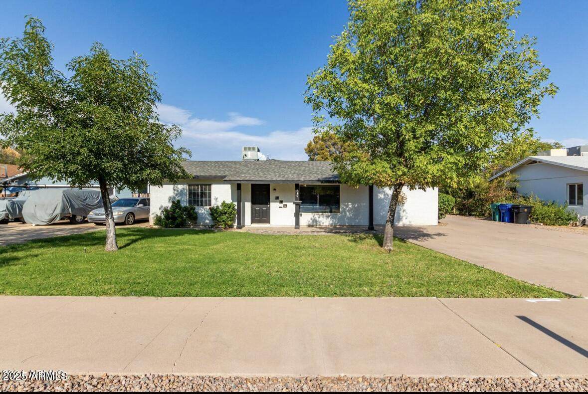 819 Robson - Photo 1