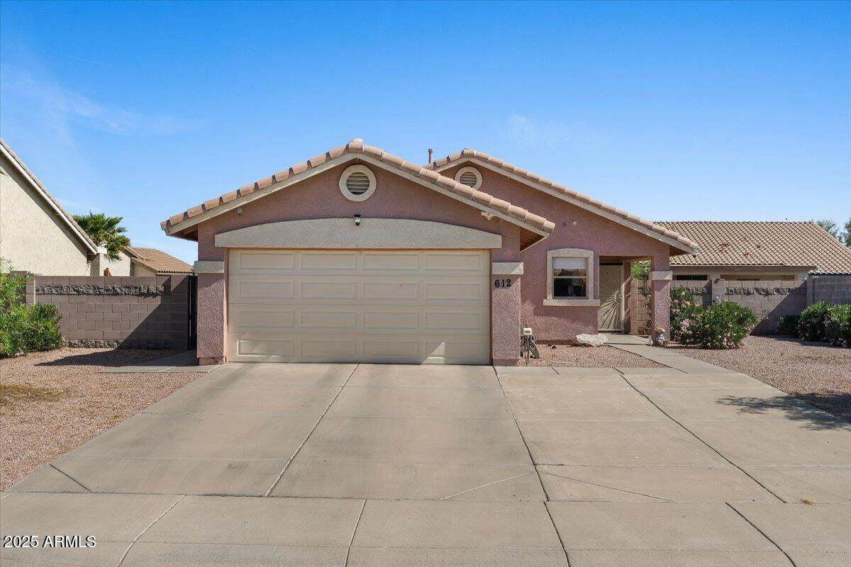 612 Racine Place - Photo 1